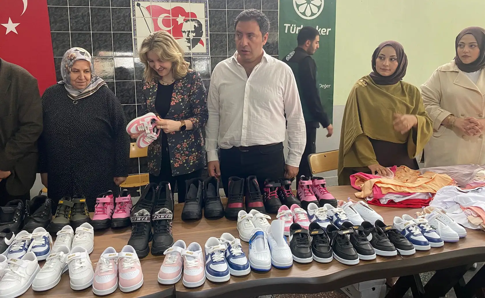 Ağrı Şeker Fabrikası'ndan çocuklara bayram sevinci
