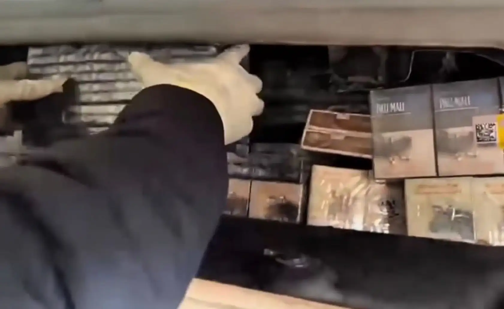 Ağrı'da kaçakçılık operasyonunda 1,5 milyon liralık ürün ele geçirildi