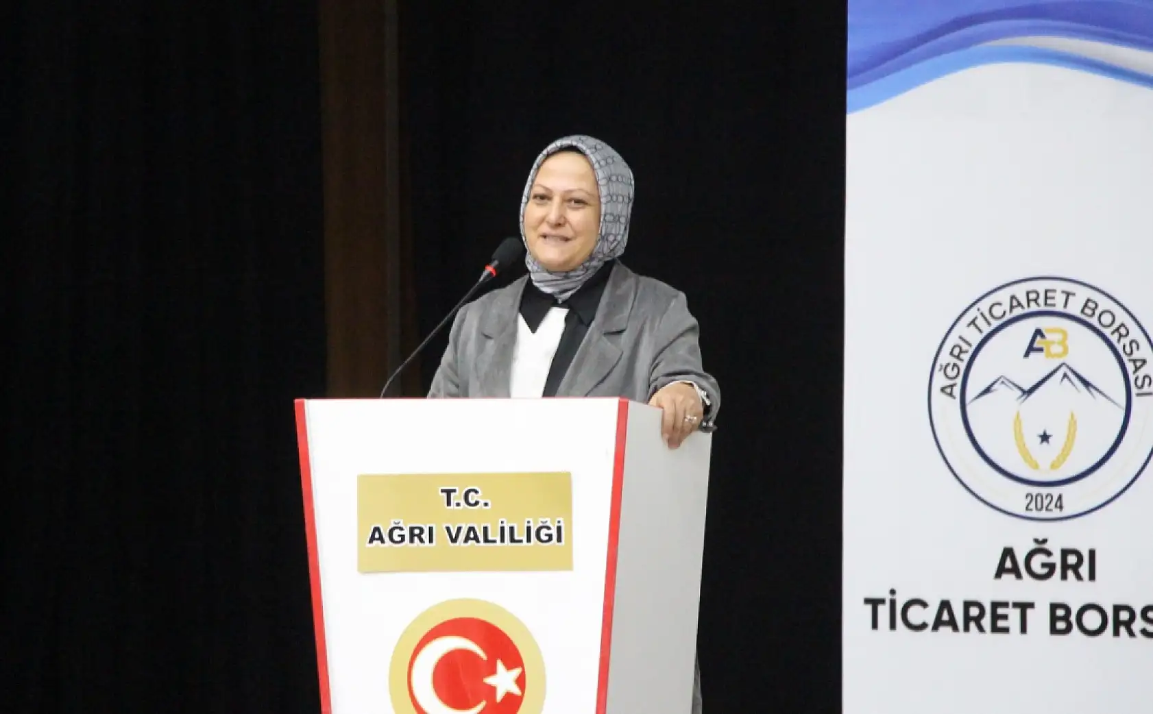 Kadın girişimciler Ağrı'da deneyimlerini paylaştı