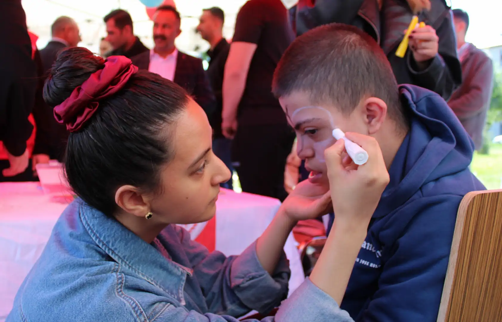 Ağrı'da özel çocukların mutluluğuna ortak olundu