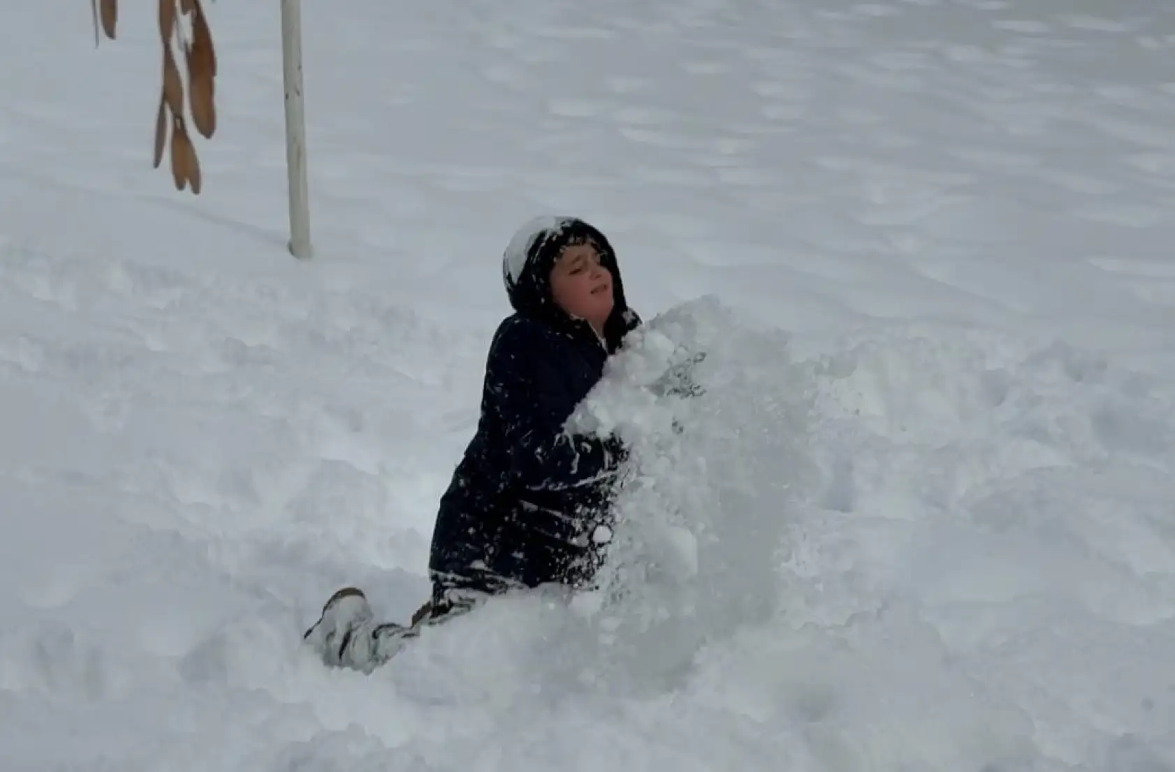 Ağrı'da kar tatilinin keyfini en iyi çocuklar çıkardı