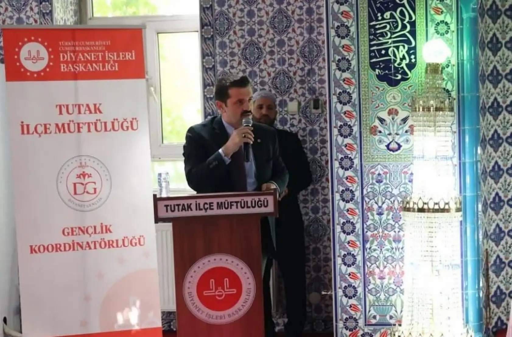 Tutak'ta hafızlar belgelerini aldı