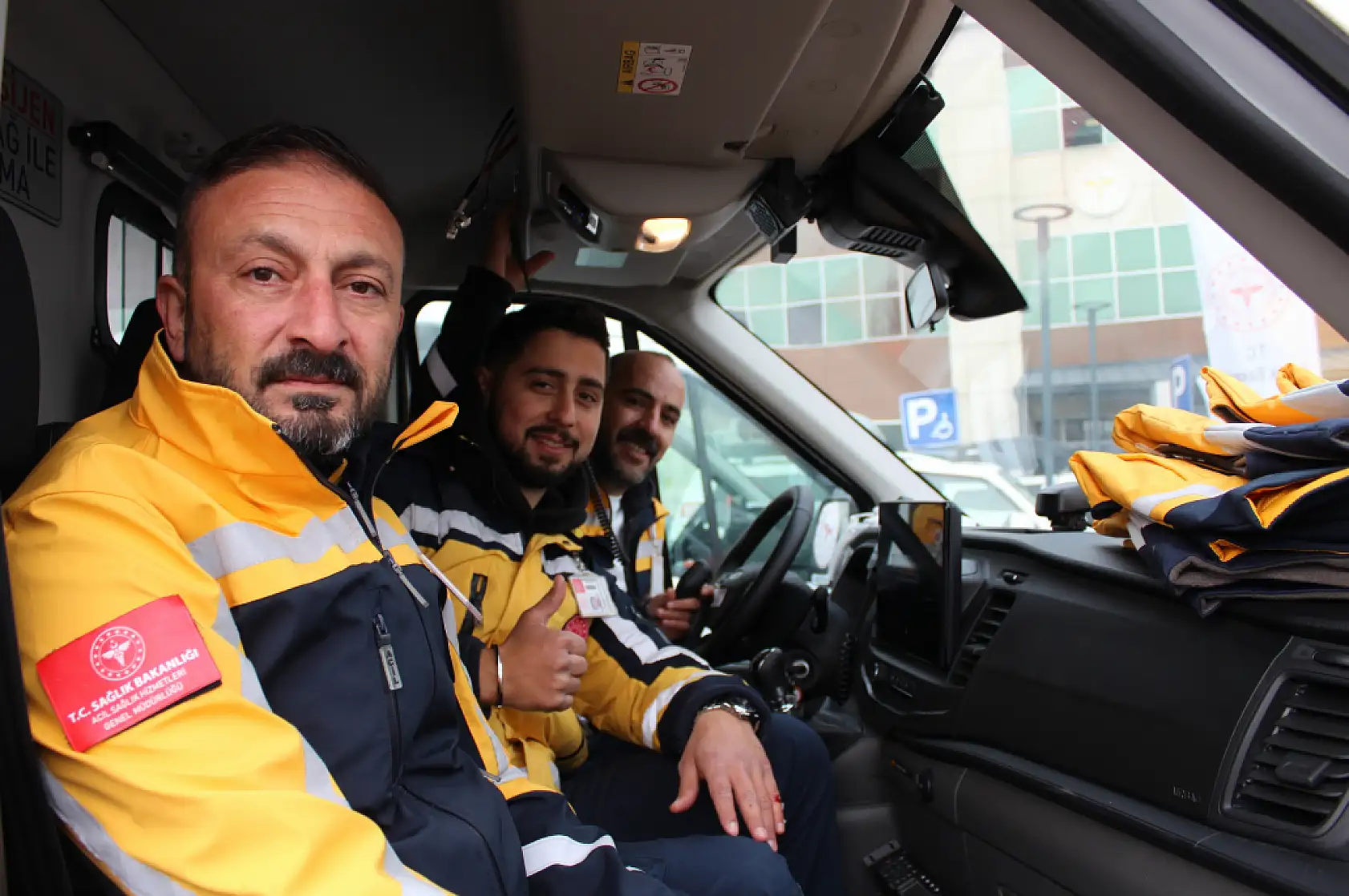 Ağrı'da sağlık ekiplerine güç takviyesi: 7 araçlık filo görevde!