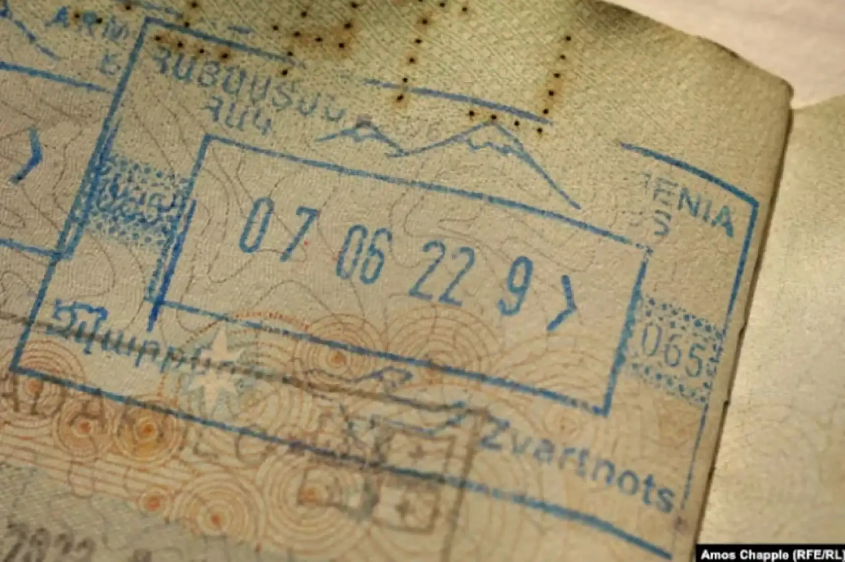 Ermenistan'ın yeni pasaportlarında Ağrı Dağına yer verilmedi