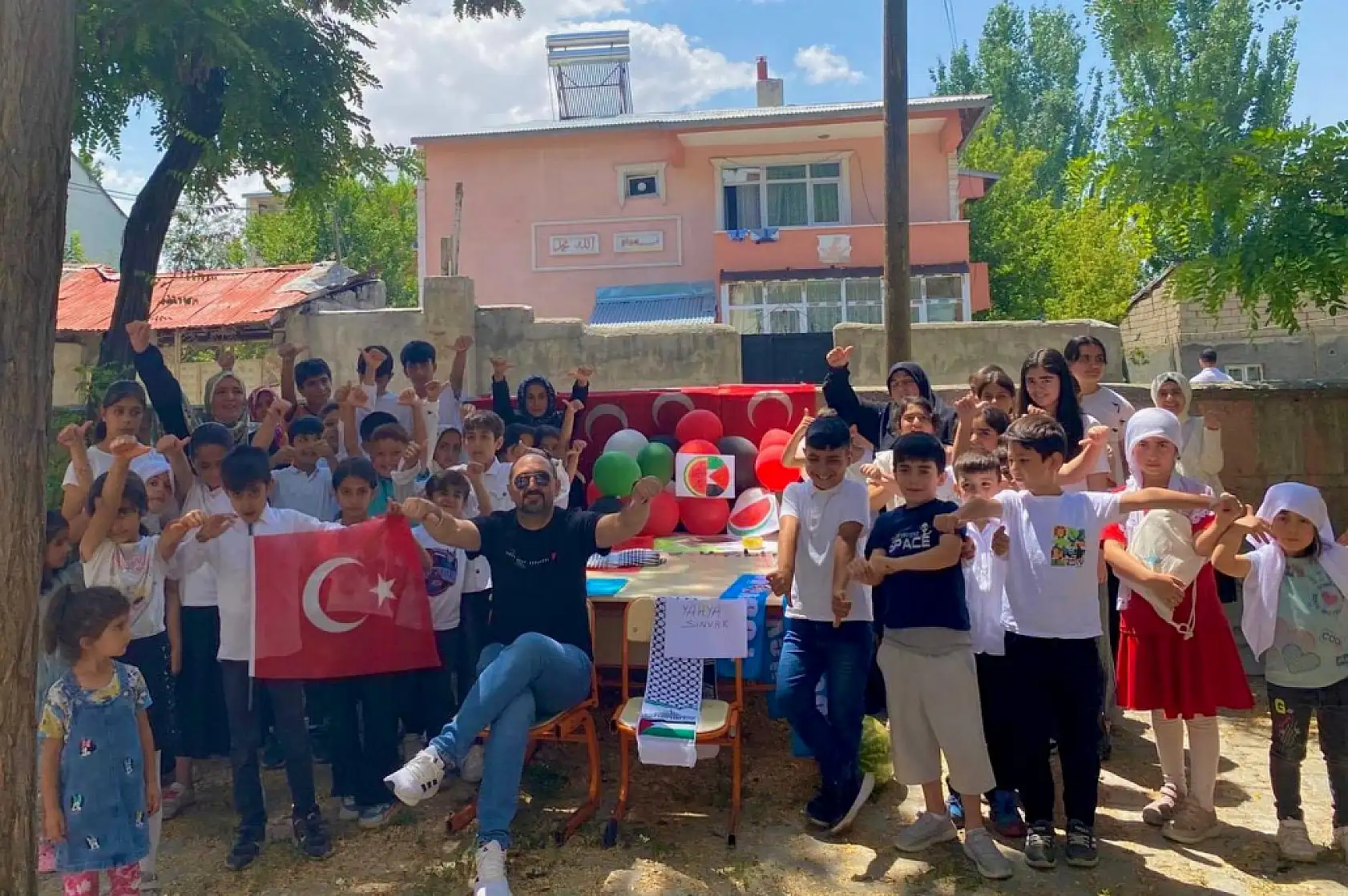 Ağrı'da çocuklar Filistin'i tanıyor, TÜGVA farkındalık oluşturuyor