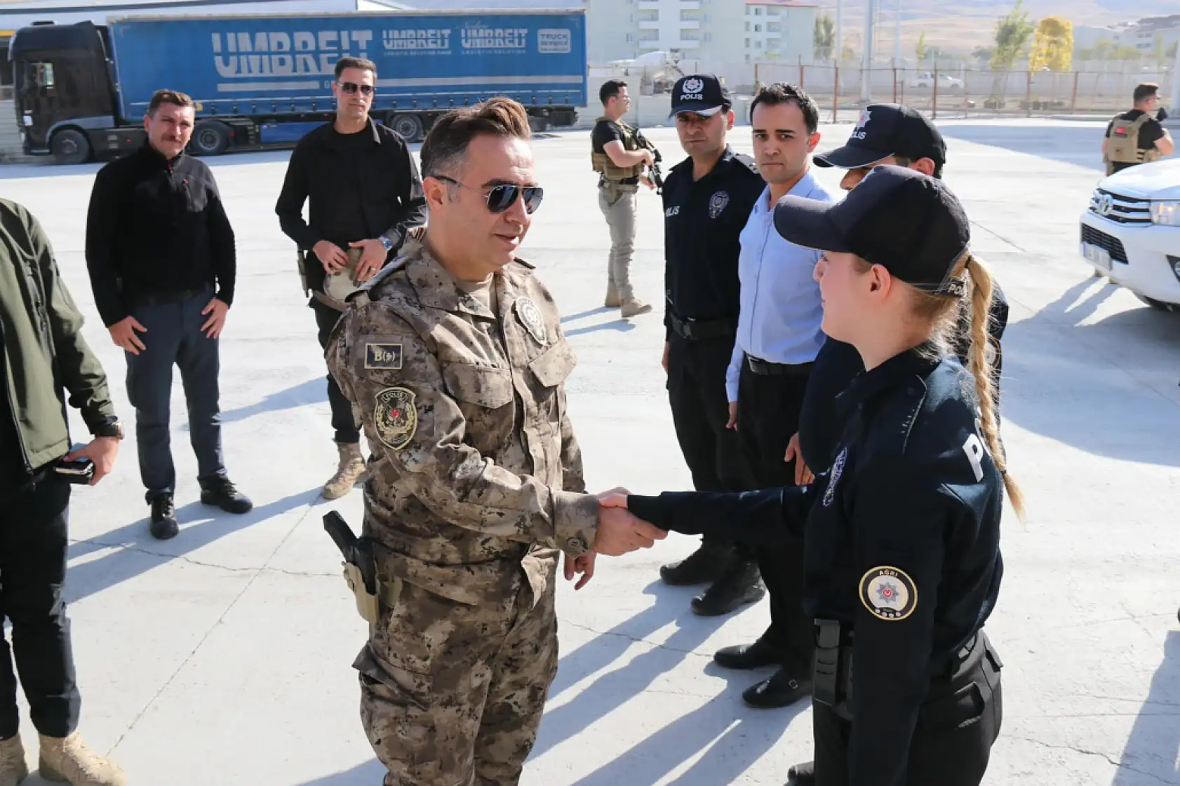 Müdür Önder'in hafta sonu mesaisi: İlçeler tek tek ziyaret edildi