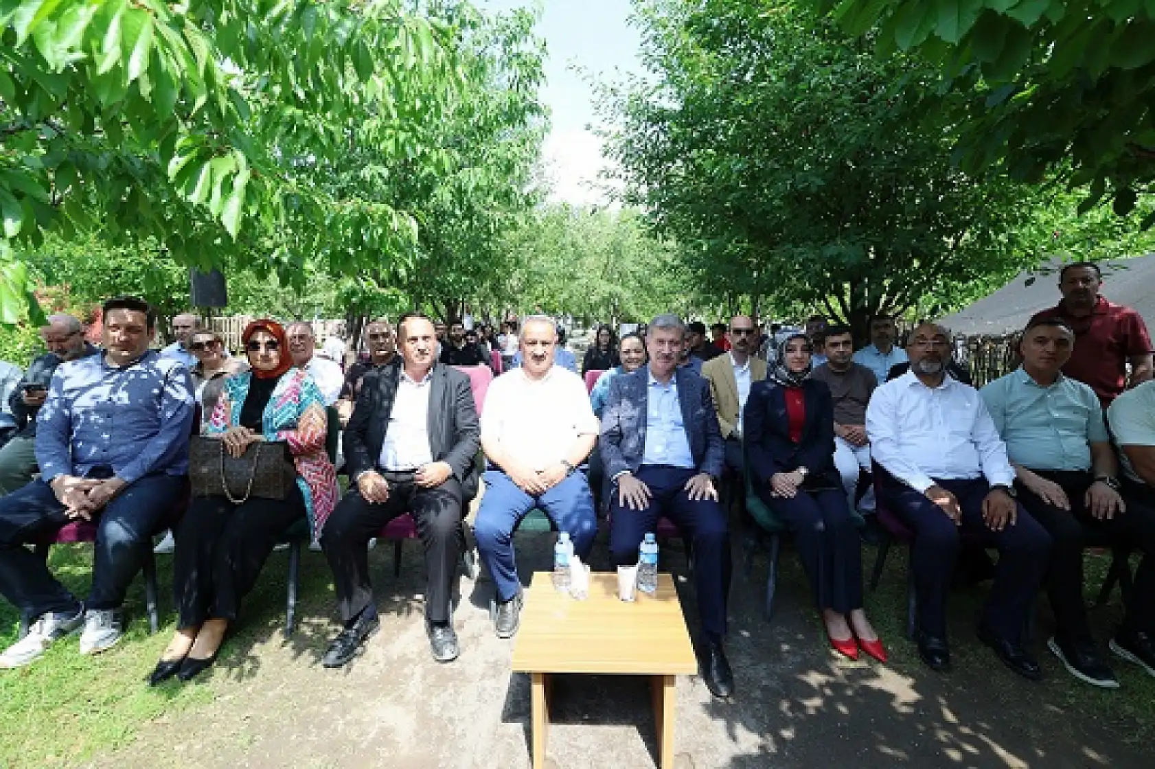 Rektör Gülçin gençlerle bu kez Ağrı Dağı eteğinde buluştu
