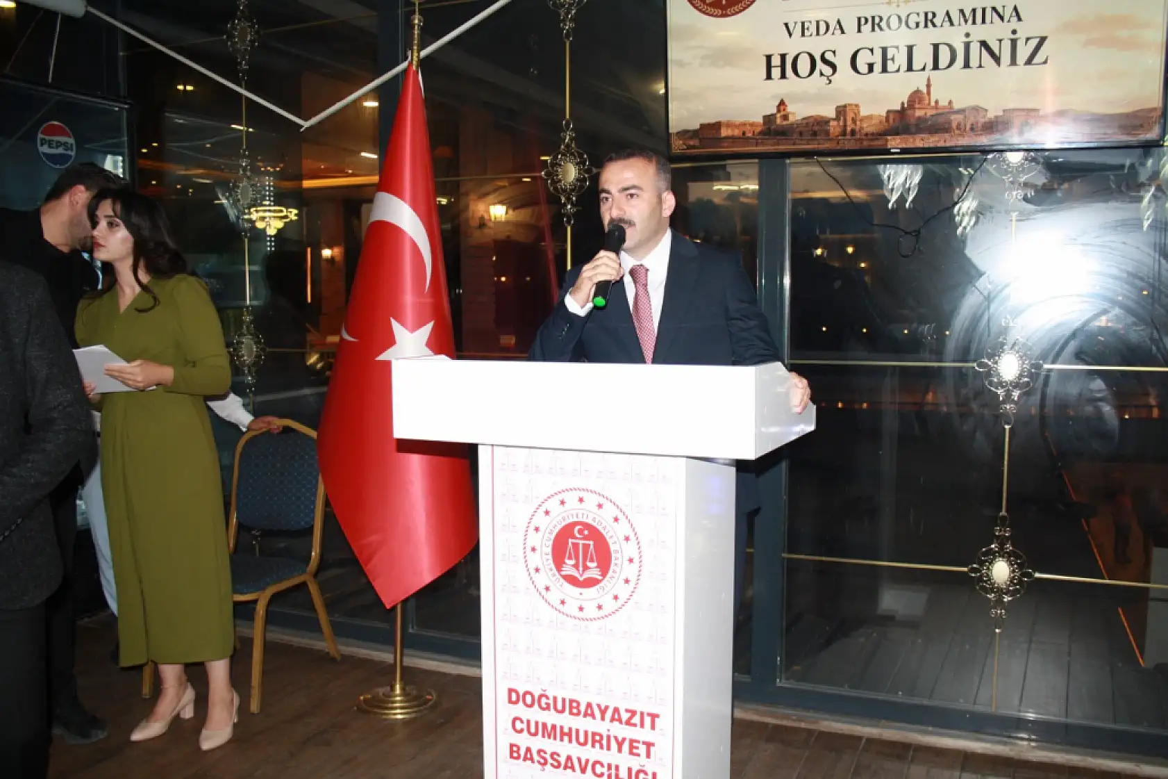 Doğubayazıt Adliyesi'nde veda gecesi