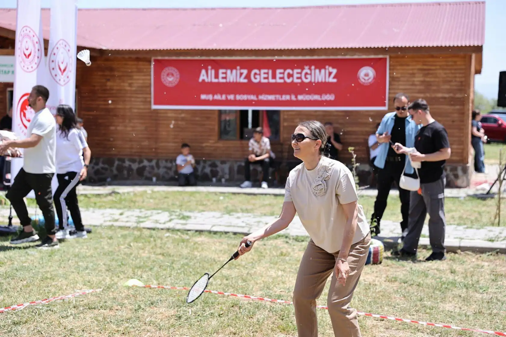 Muş'ta Büyük Aile Festivalinde Renkli ve Neşeli Anlar Yaşandı