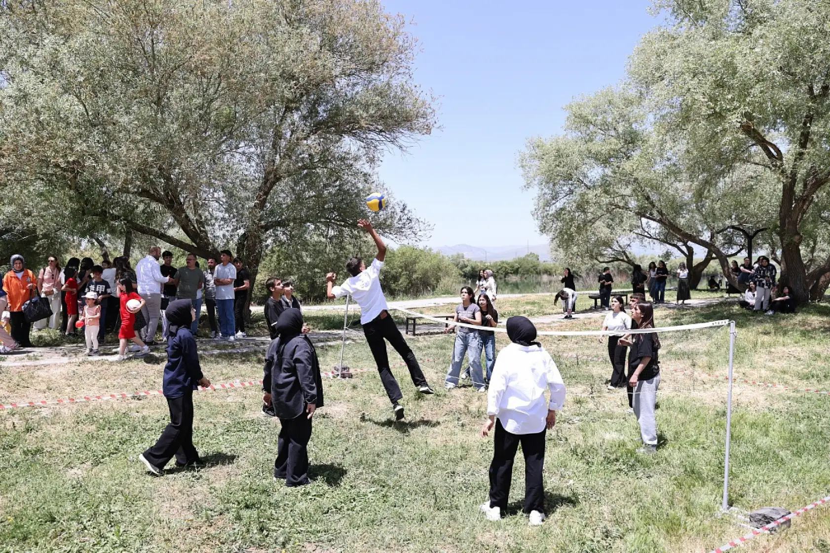 Muş'ta Büyük Aile Festivalinde Renkli ve Neşeli Anlar Yaşandı