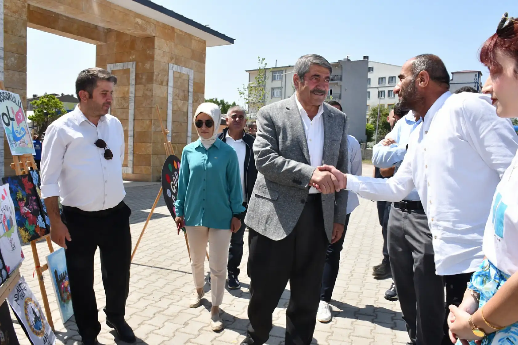 Patnos'ta öğrenciler bahar şenliği'nde projelerini sergiledi