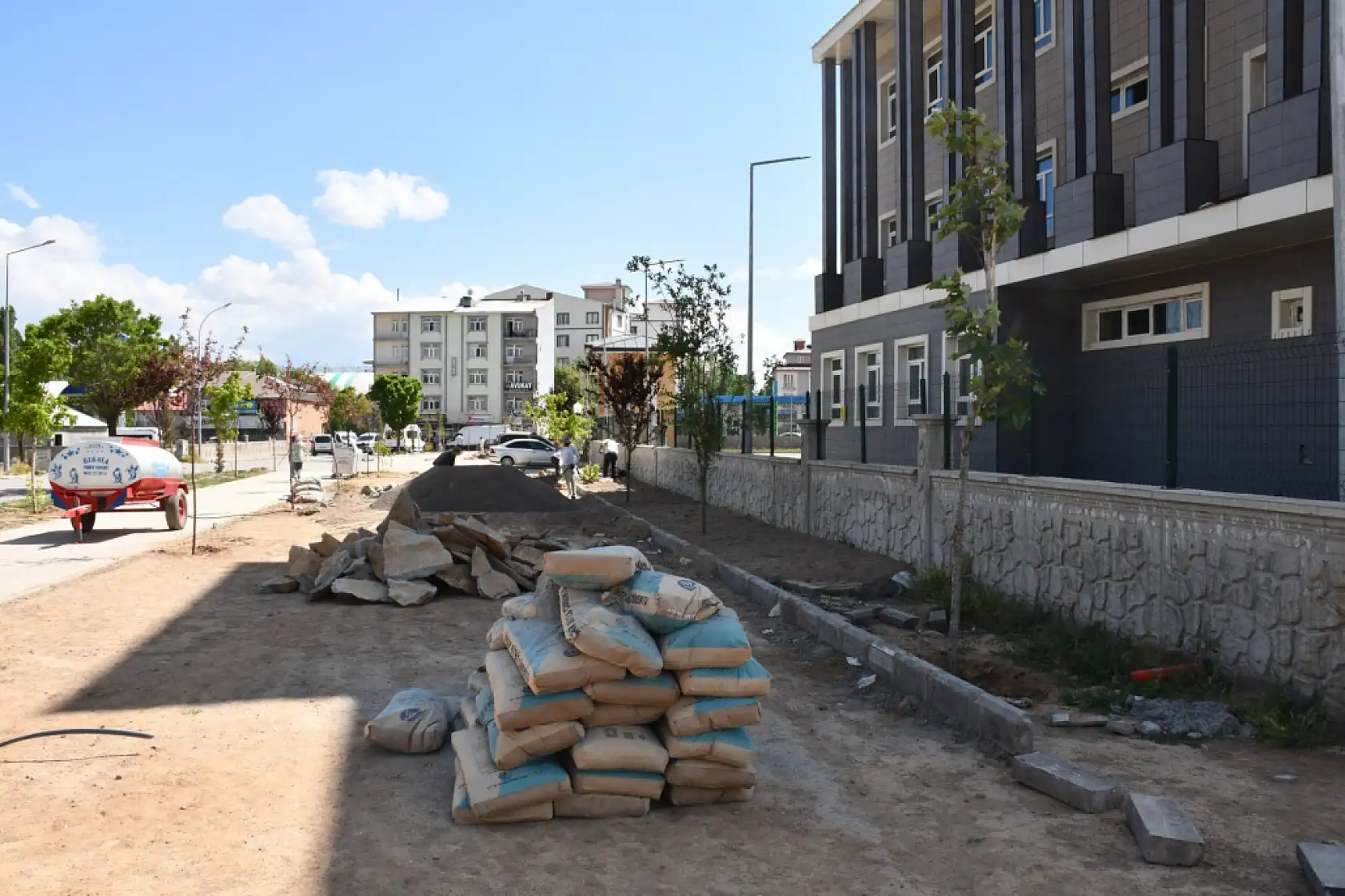 Patnos Belediyesi'nin modern park projesi hızla devam ediyor