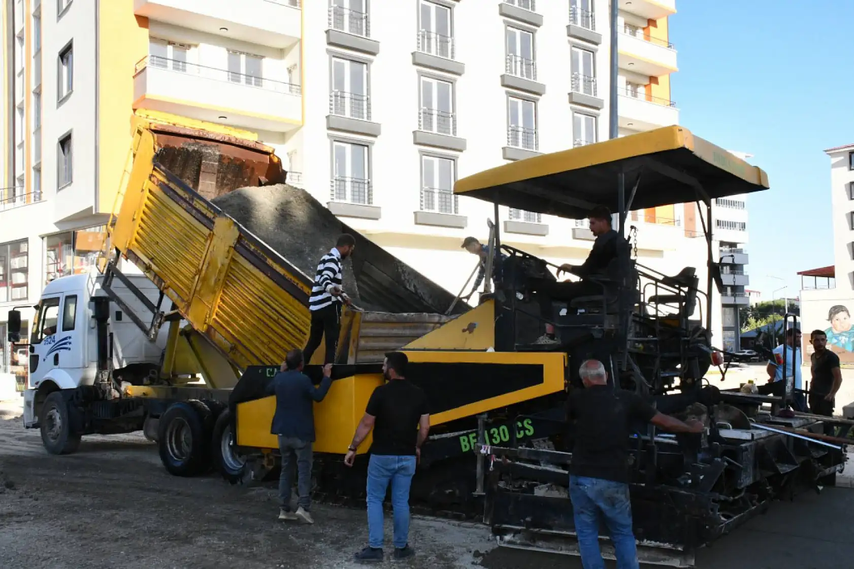 Patnos Tatlı Sokak'ta yol çalışmaları tamamlandı