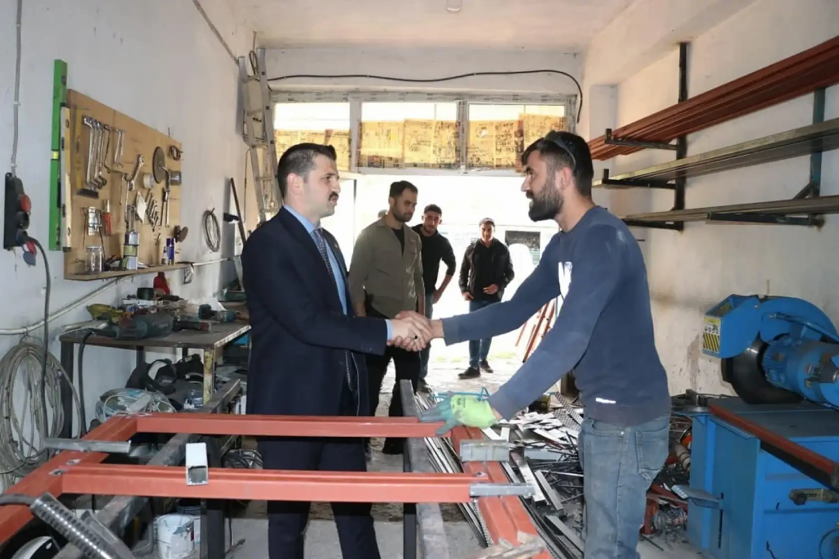 Kaymakam Coşkun Tutak esnafıyla bir araya geldi