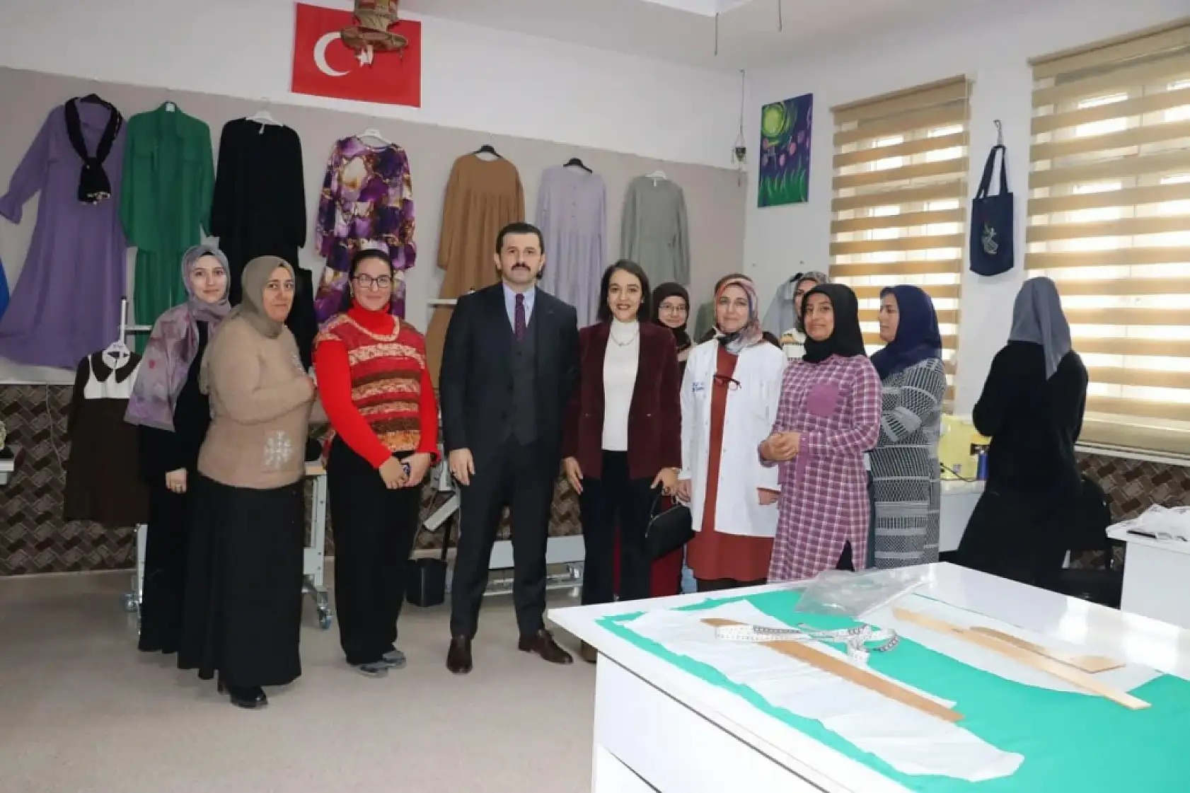 Tutak Kaymakamı Coşkun, Aile Destek Merkezi'ndeki çalışmalar hakkında bilgi aldı