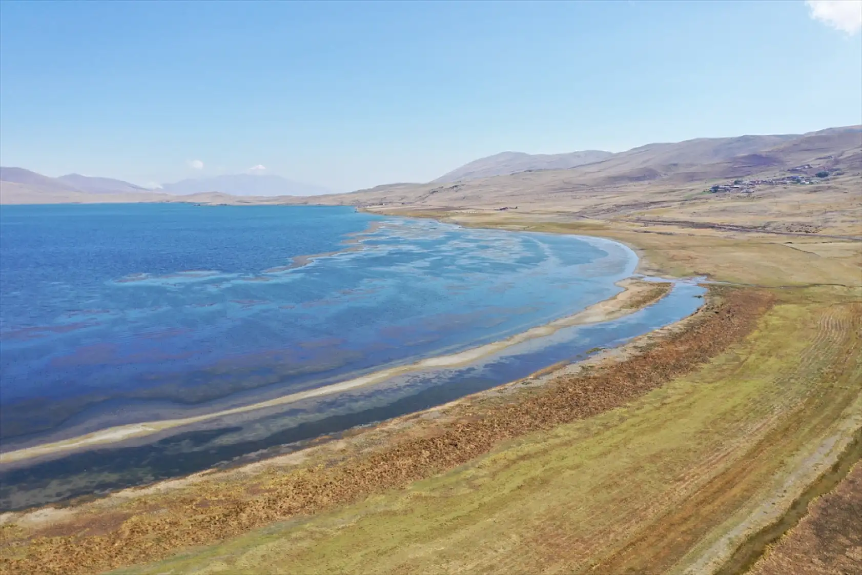 Balık Gölü alarm veriyor: Su seviyesi son yıllarda hızla düşüyor