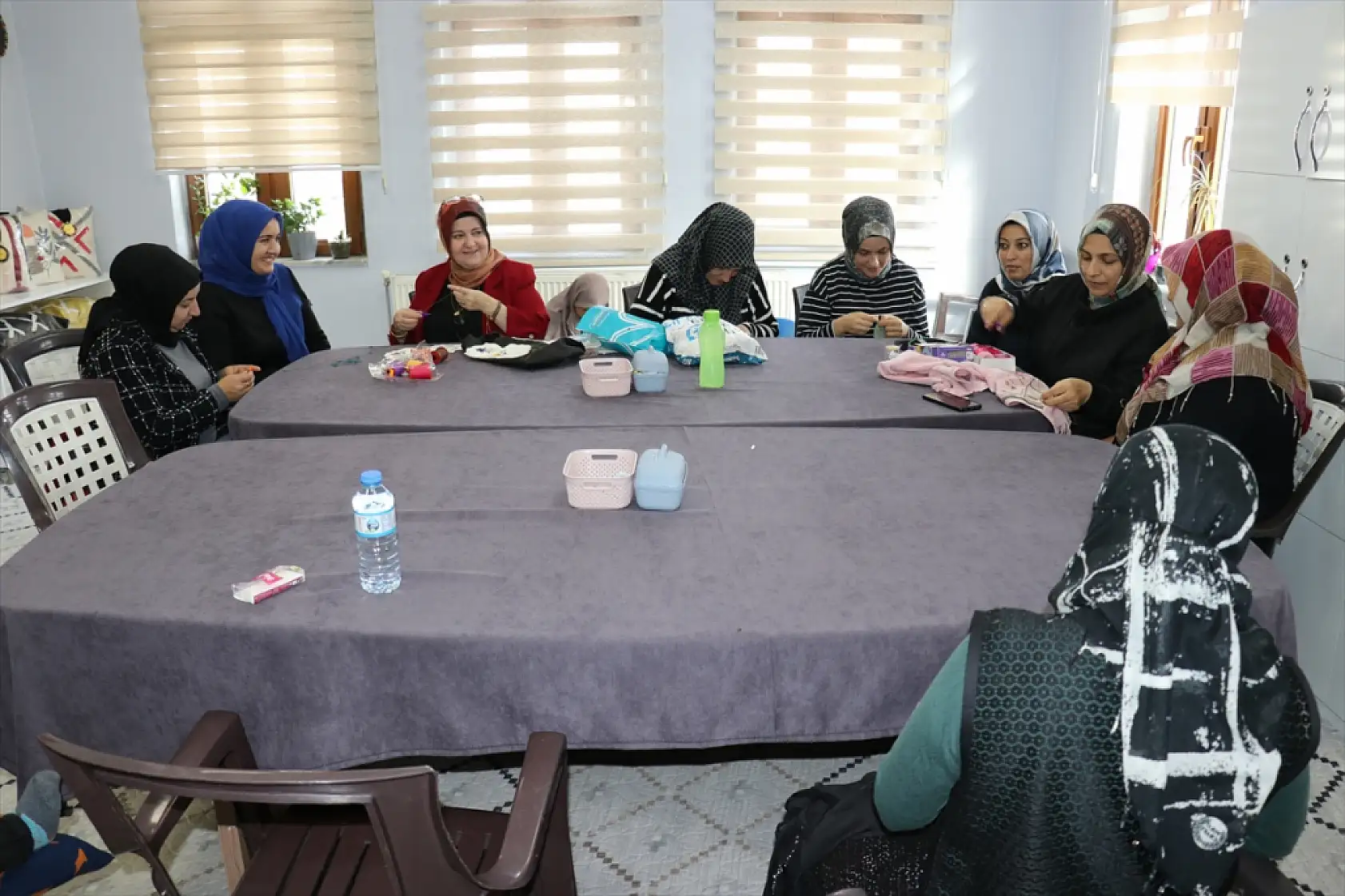 Ağrı'da kadınlar kış aylarında ADEM kurslarıyla meslek sahibi oluyor