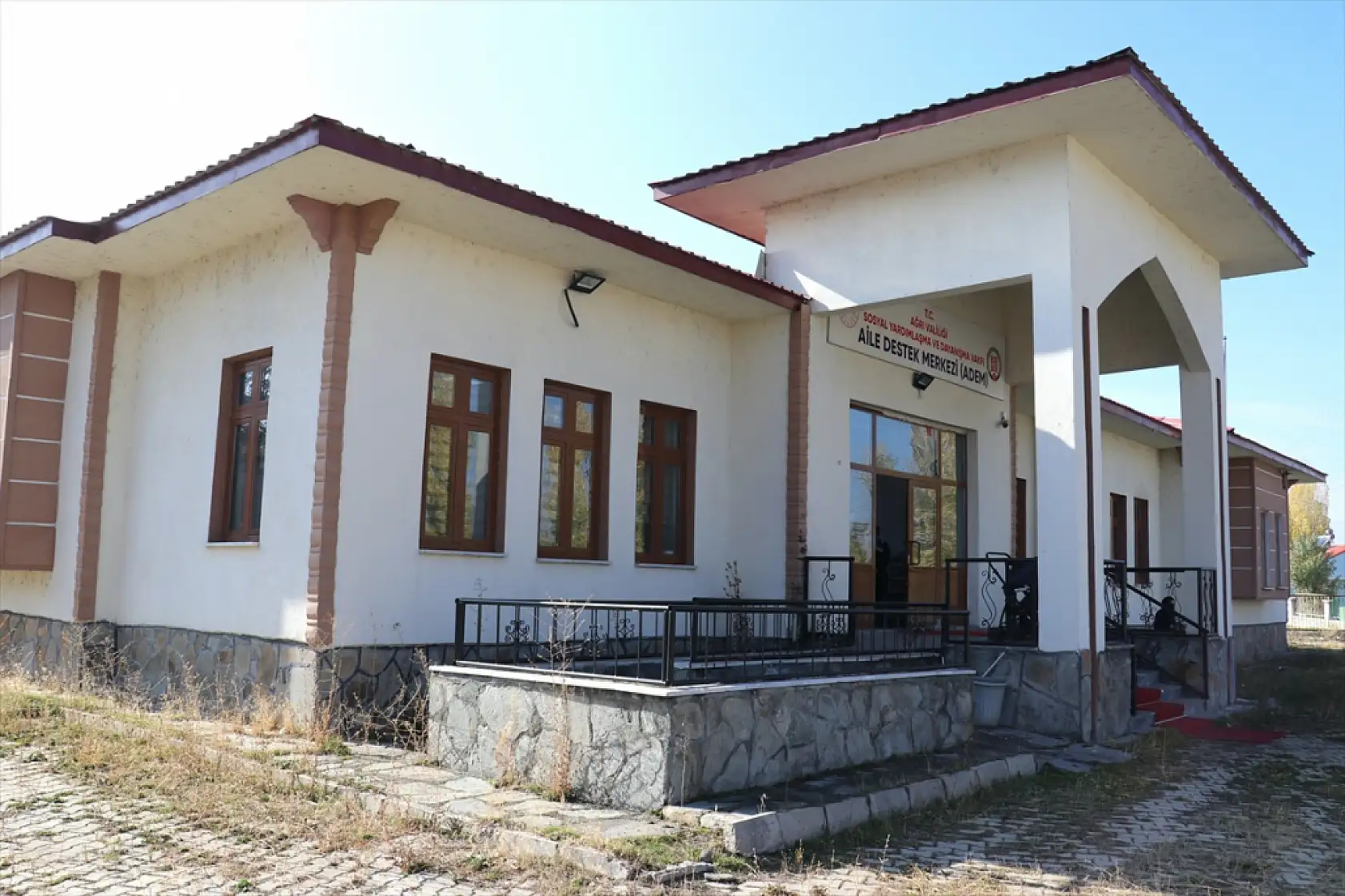 Ağrı'da kadınlar kış aylarında ADEM kurslarıyla meslek sahibi oluyor