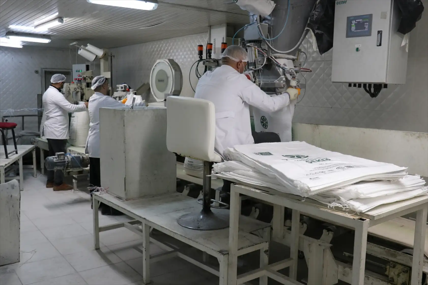 Ağrı'da Coğrafya öğrencileri şeker üretimini yerinde gözlemledi