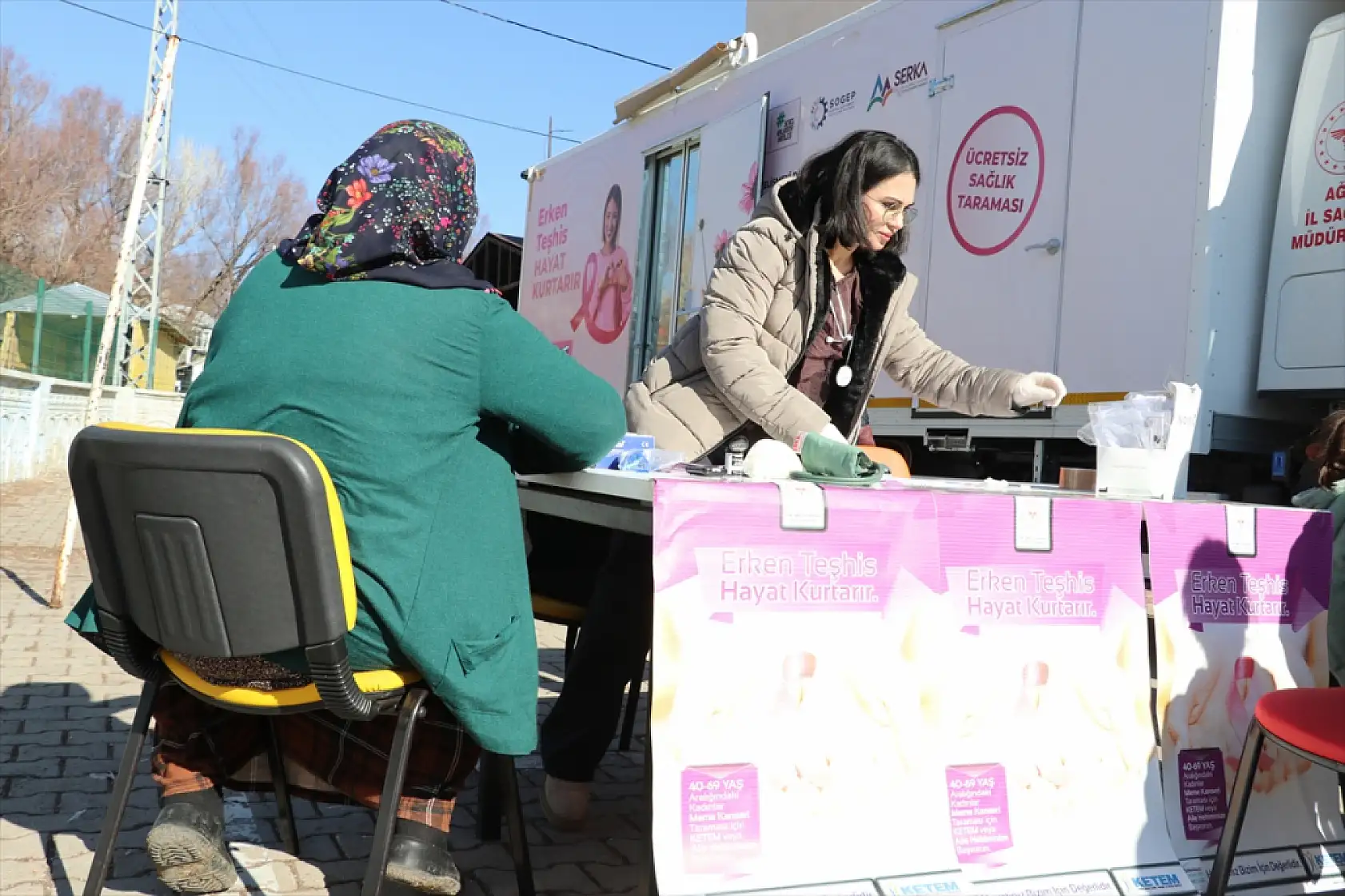 Gezici tarama aracıyla Ağrı köylerinde ücretsiz kanser taraması yapılıyor