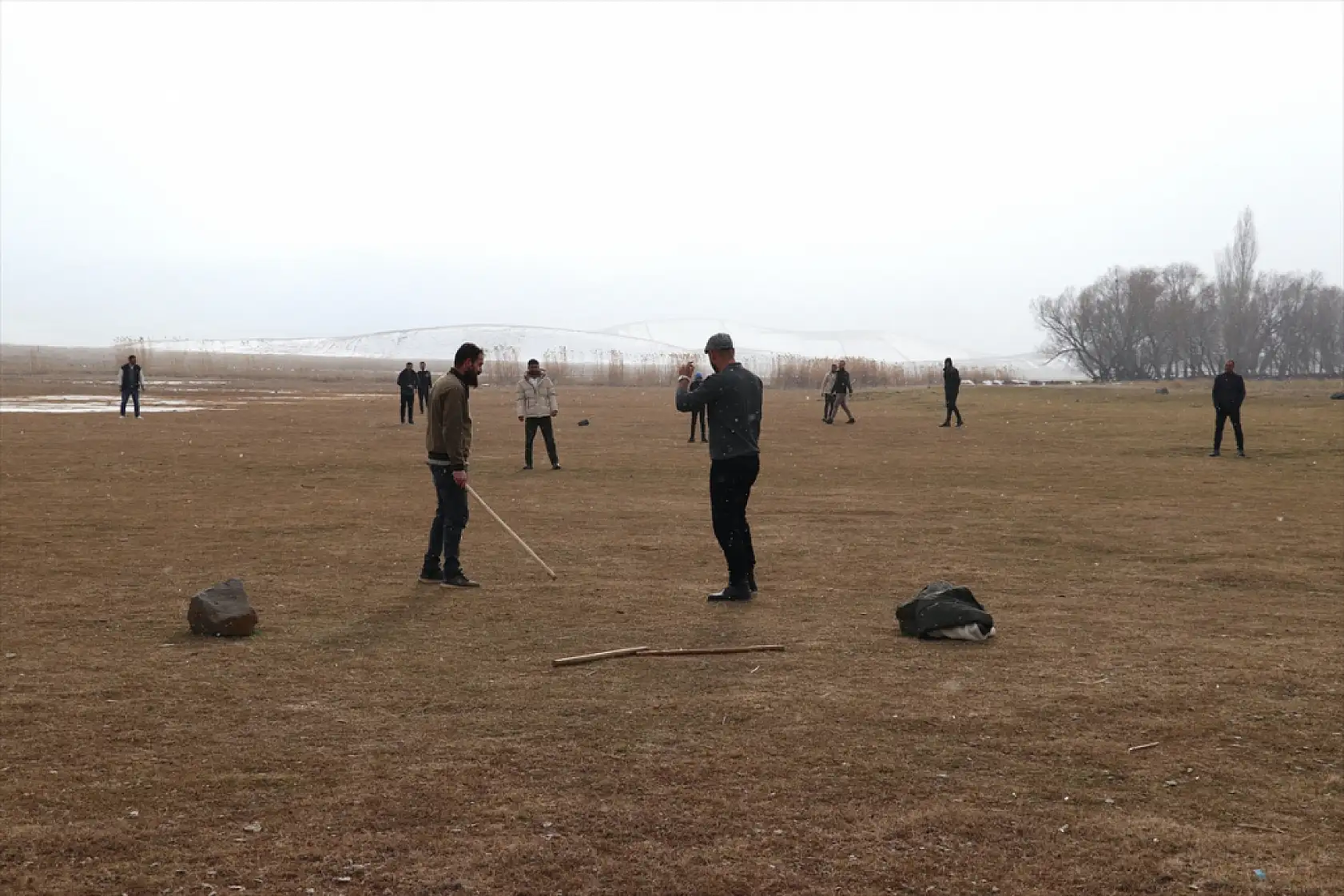 Patnos'ta gençler telefondan uzaklaşıp geleneğe koşuyor