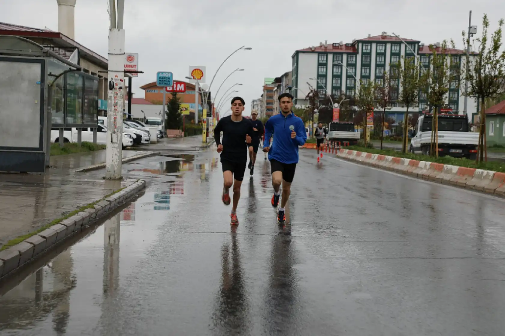 Ağrı'da 19 Mayıs coşkusu sporla taçlandı