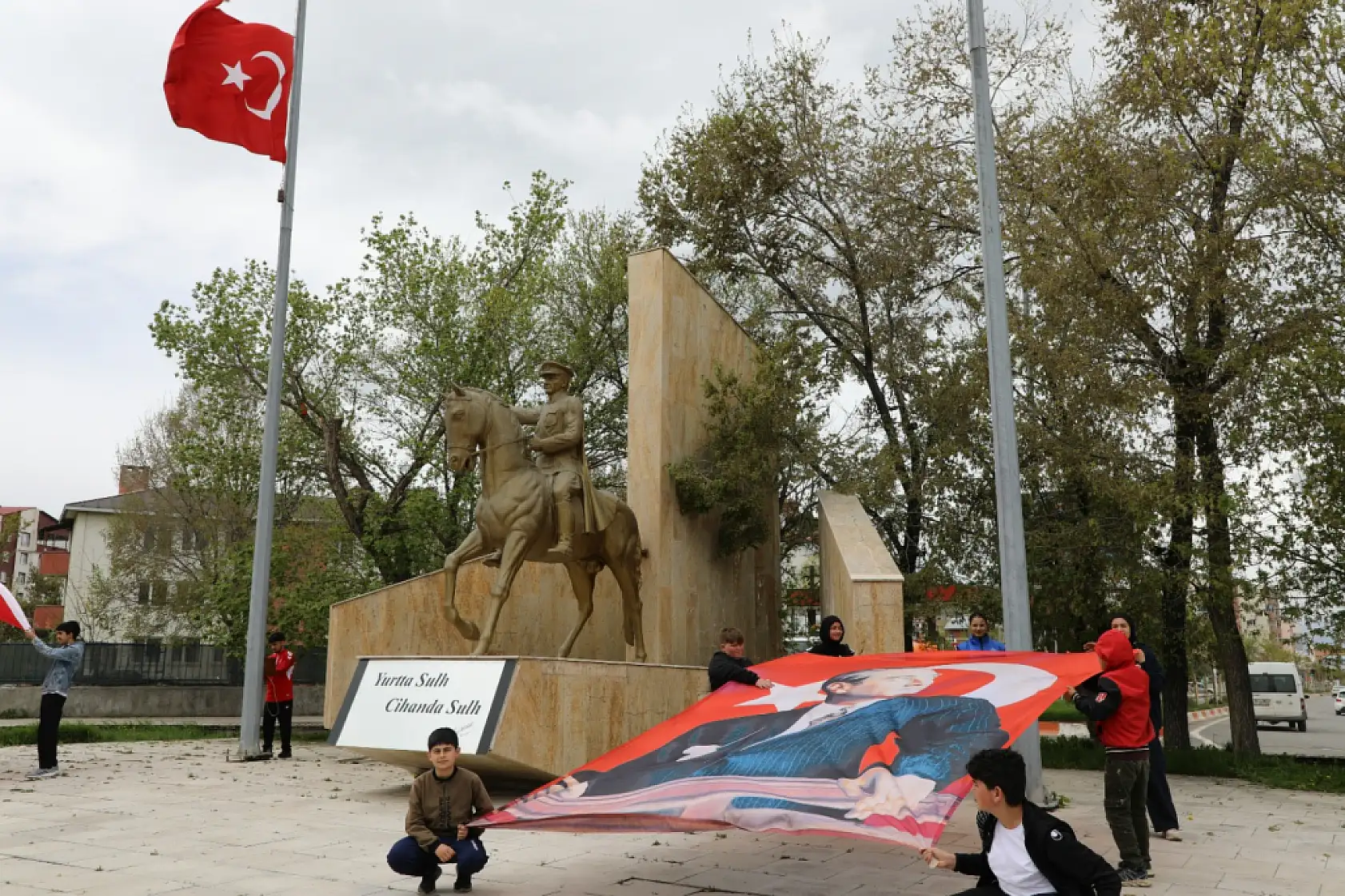 Ağrı'da Gençlik Haftası coşkusu başladı