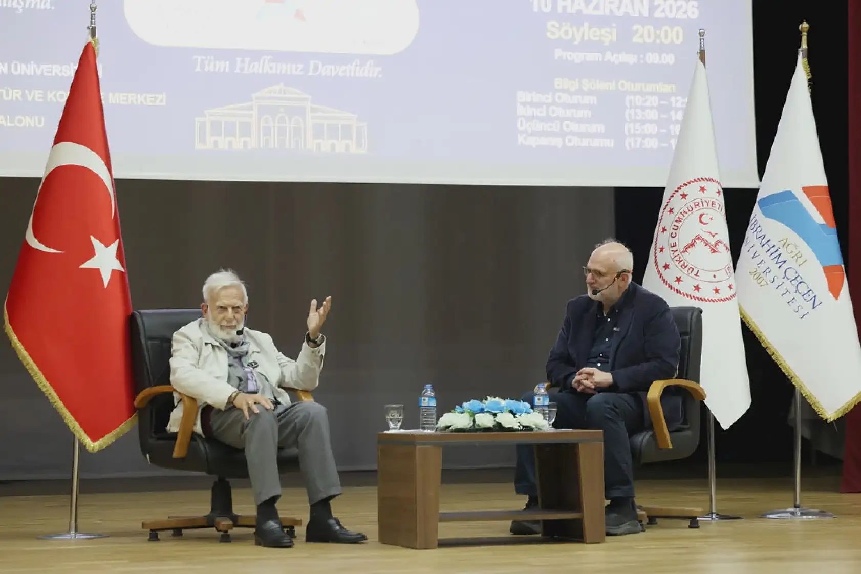 AİÇÜ'de ilim, düşünce ve insan üzerine anlamlı buluşma