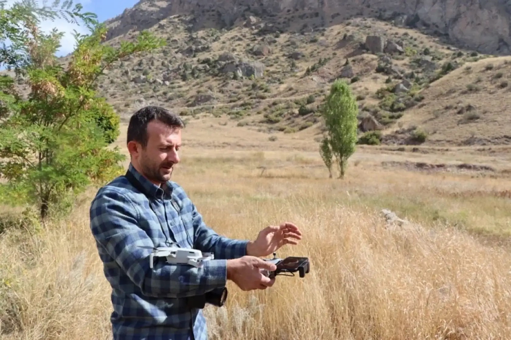 Erzurum'da doğa tutkununu heyecanlandıran anlar! Dron kamerasına yansıyan görüntüler ilgi çekti
