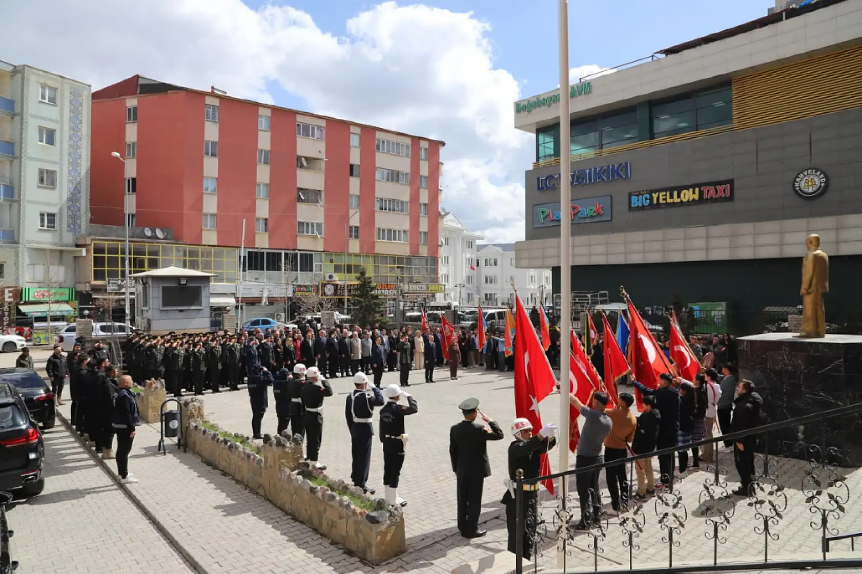 Doğubayazıt'ta kurtuluş coşkusu