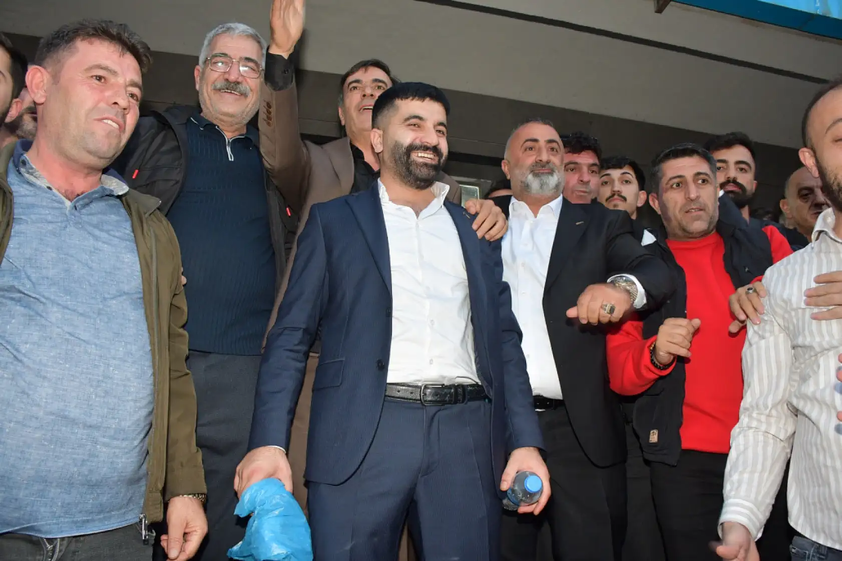 Doğubayazıt TSO'da sandıktan Osman Tozbey çıktı: 4 adaylı yarışta başkanlığı kazandı