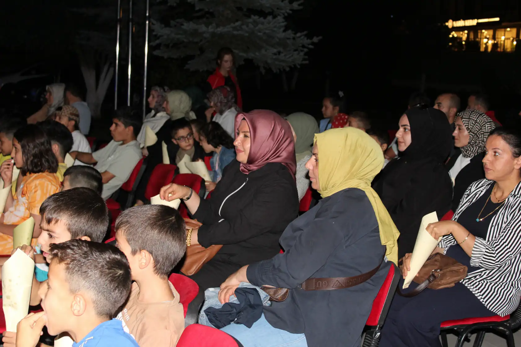 Ağrı'da yaz akşamları sinema keyfiyle renklendi