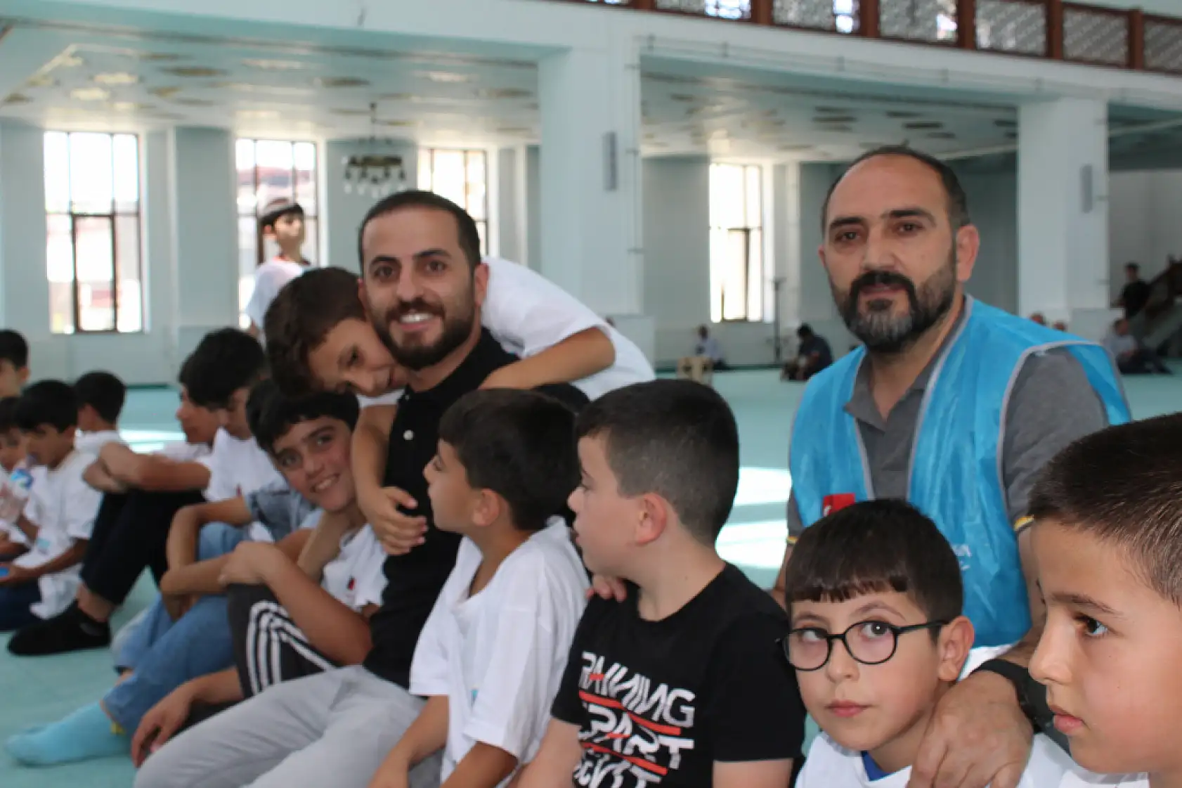Ulu Cami'de çocuk sesleri yankılandı, TÜGVA yaz okulu kapanışı coşkuyla yapıldı