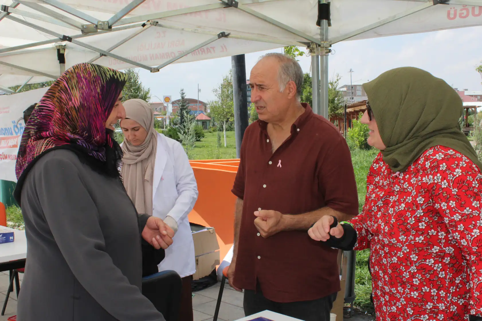 Ağrı'da Halk Sağlığı Haftası etkinlikleri Millet Bahçesi'nde devam ediyor