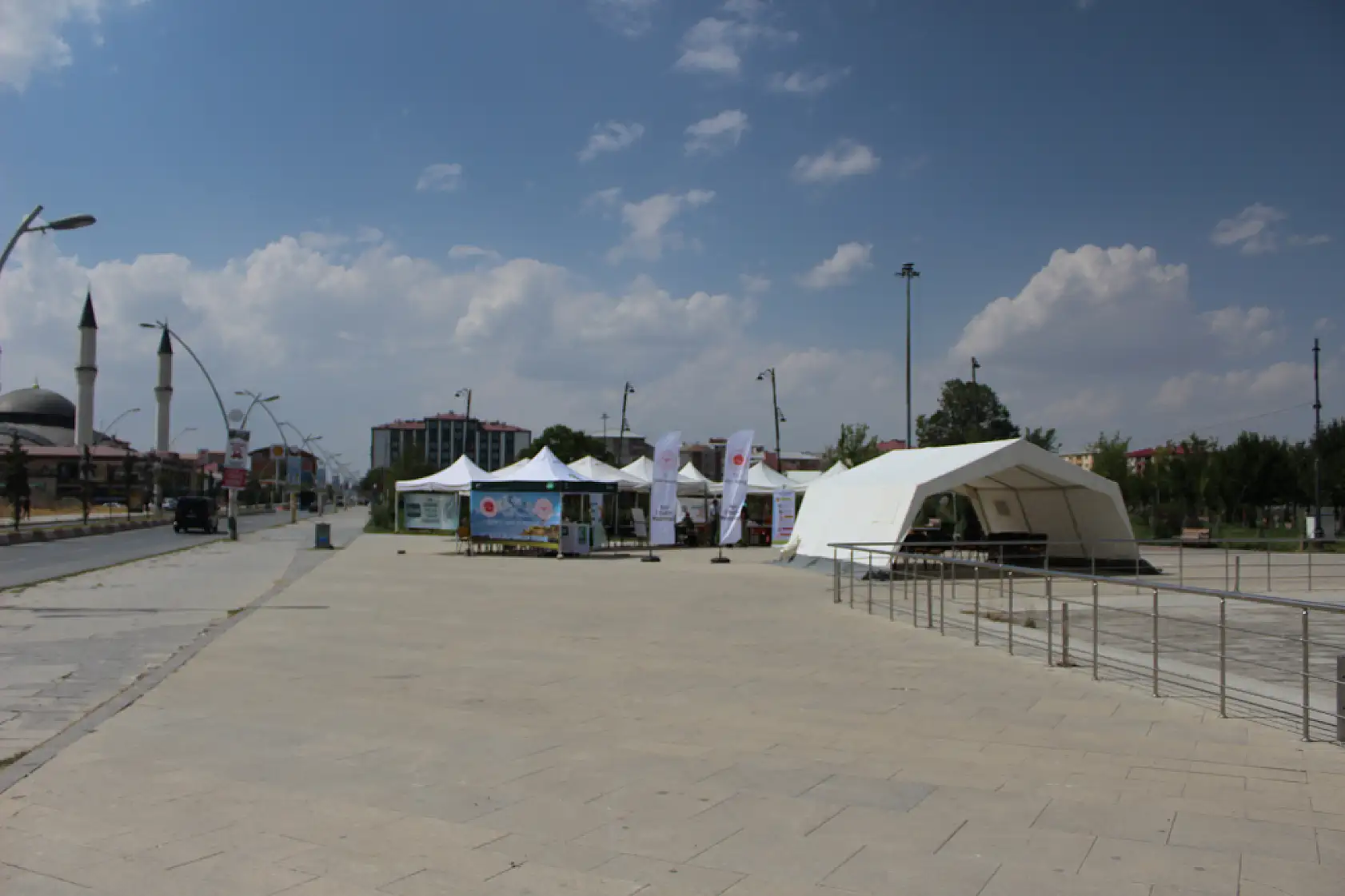 7 gün 7 tema ile halk sağlığı haftası: Ağrı'da stantlar vatandaşlarla buluştu