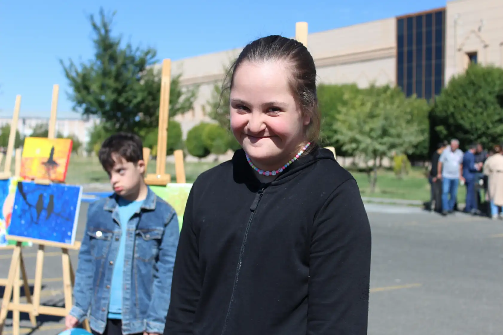 Ağrı'da özel çocukların mutluluğuna ortak olundu