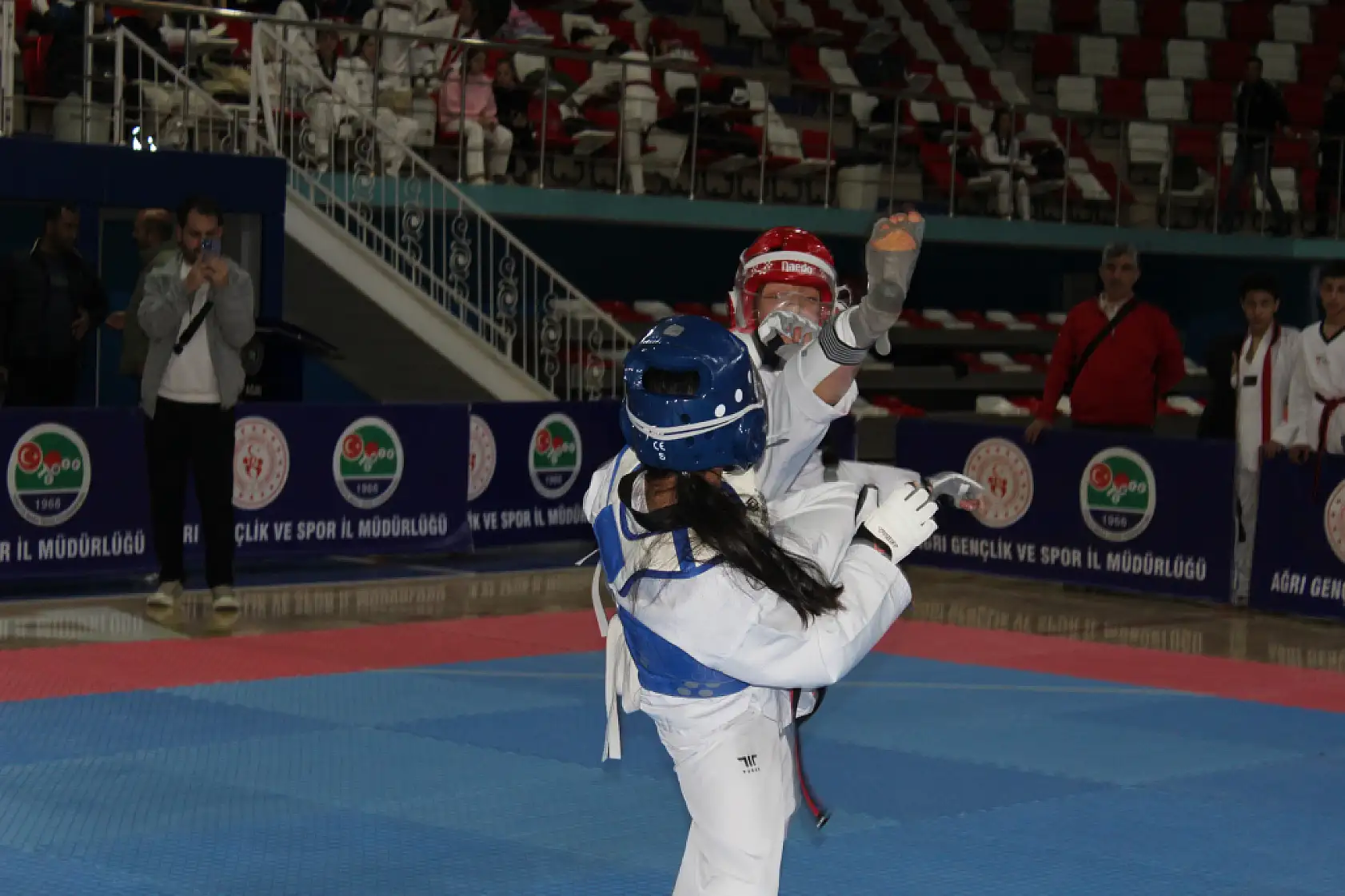 Diyarbakır'dan Ağrı'ya spor köprüsü kuruldu, kazanan dostluk oldu