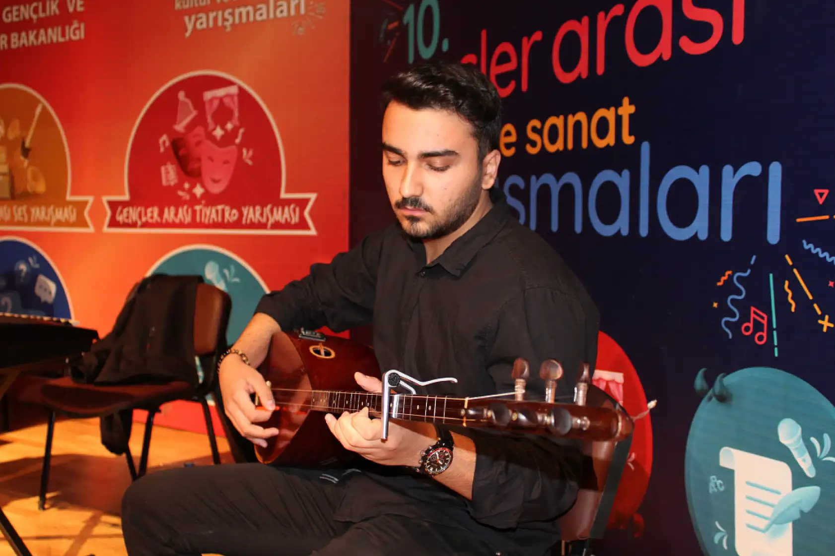 Ağrı'da gençler arası kültür ve sanat yarışmaları başladı