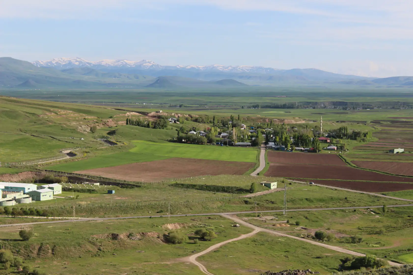 Yazıcı Barajı baharla birlikte ziyaretçi ağırlamaya başladı