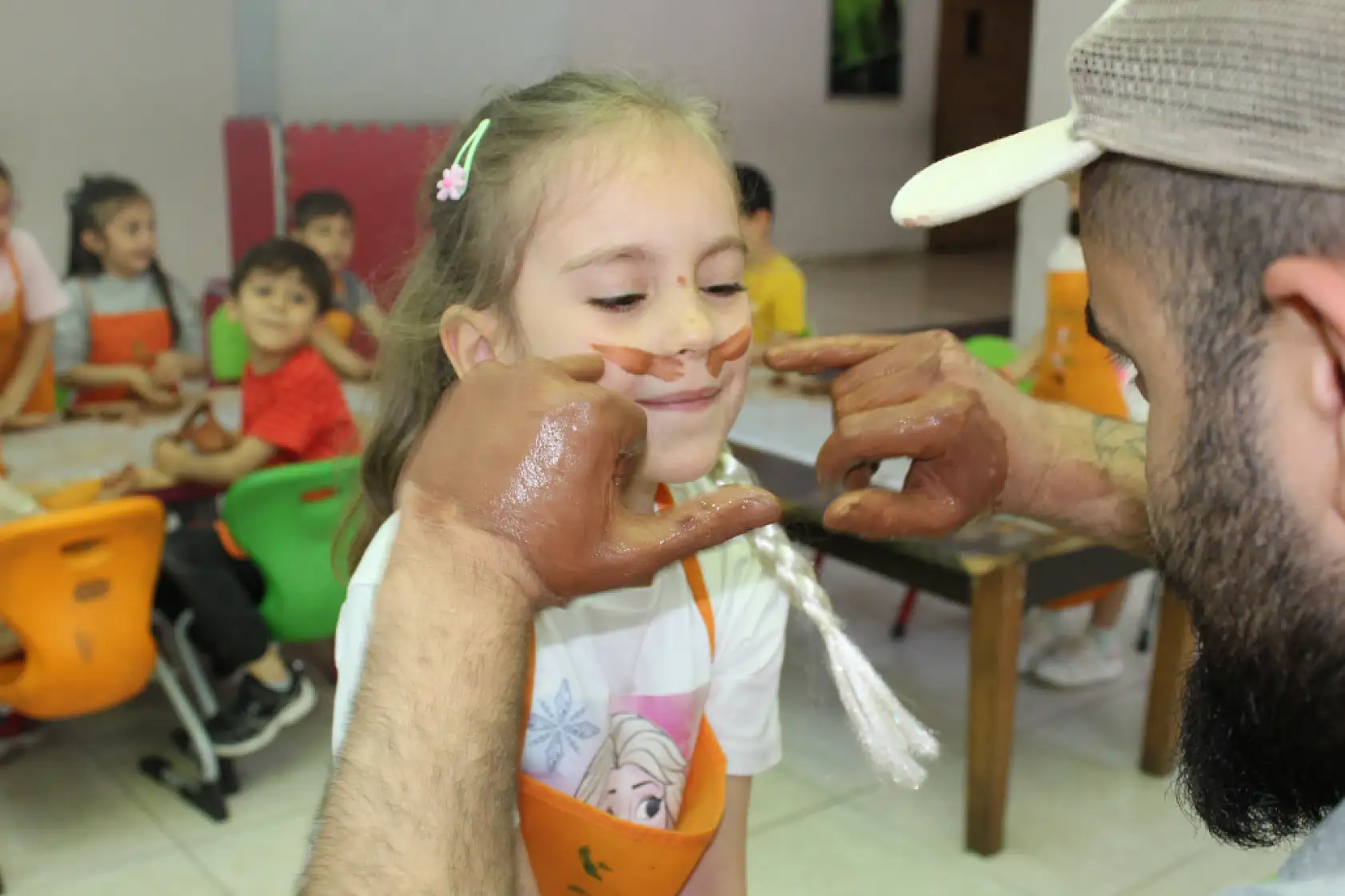 Ağrı Doğa Koleji öğrencileri, çömlek sanatıyla geleneksel kültürü tanıdı