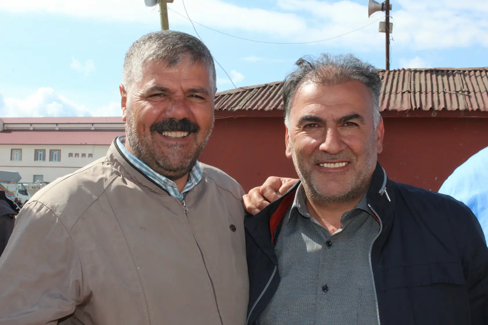 Kurban pazarı Ağrı'da hareketlendi: Son gün yoğunluğu yüzleri güldürdü