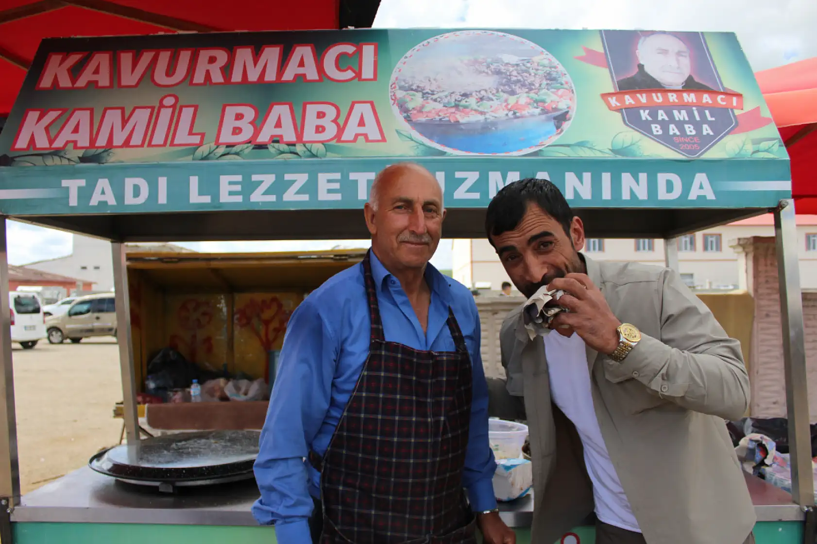 Ağrı hayvan borsasının emektarı kavurmasıyla tanındı, pazarda simge oldu