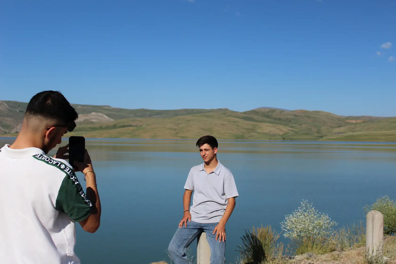 Yazın Ağrı'da gençlerin doğaya açılan kapısı: Yazıcı Barajı