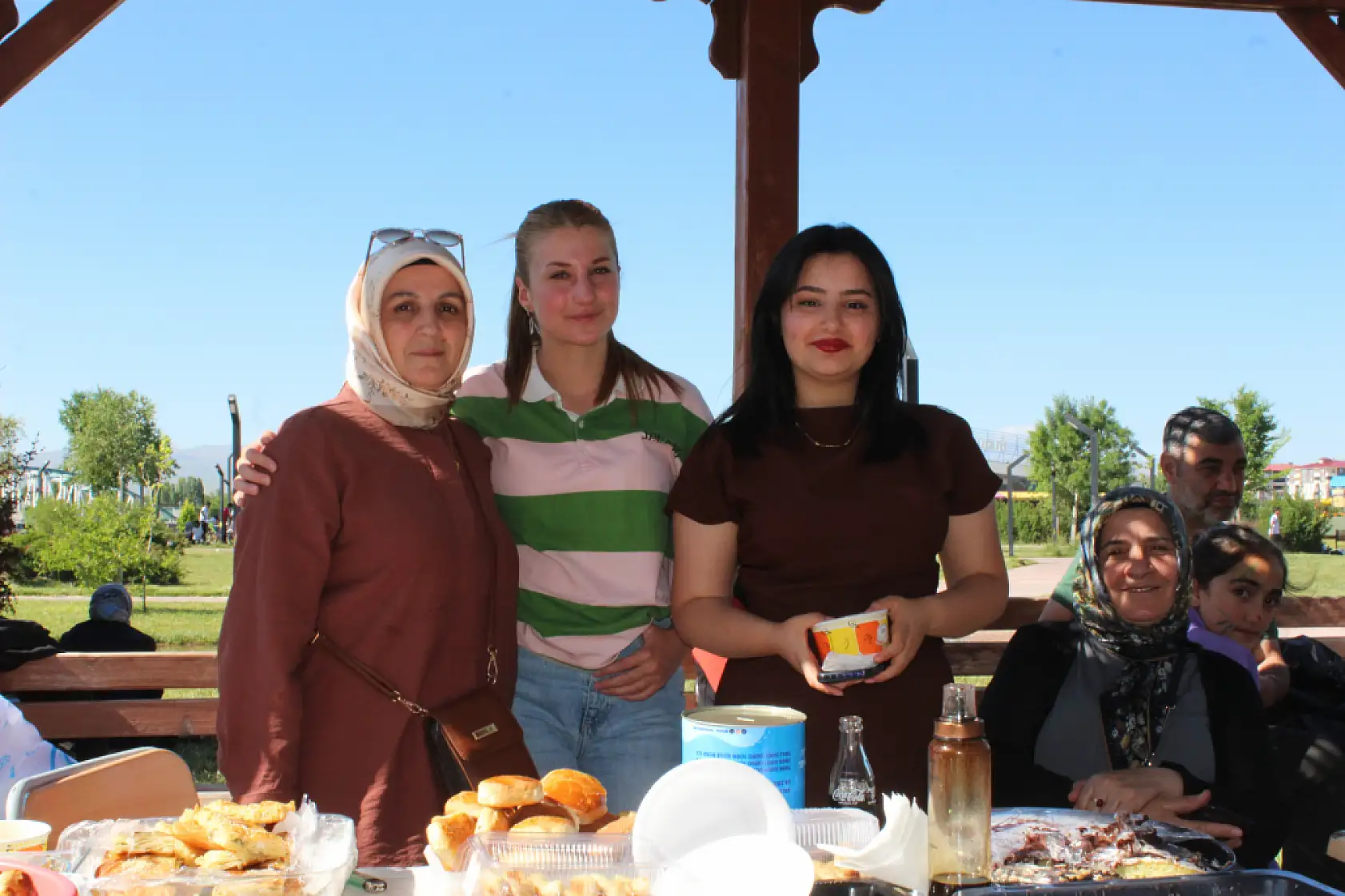 Minik Kerem için tek yürek: Ağrı'da umut kermesi düzenlendi