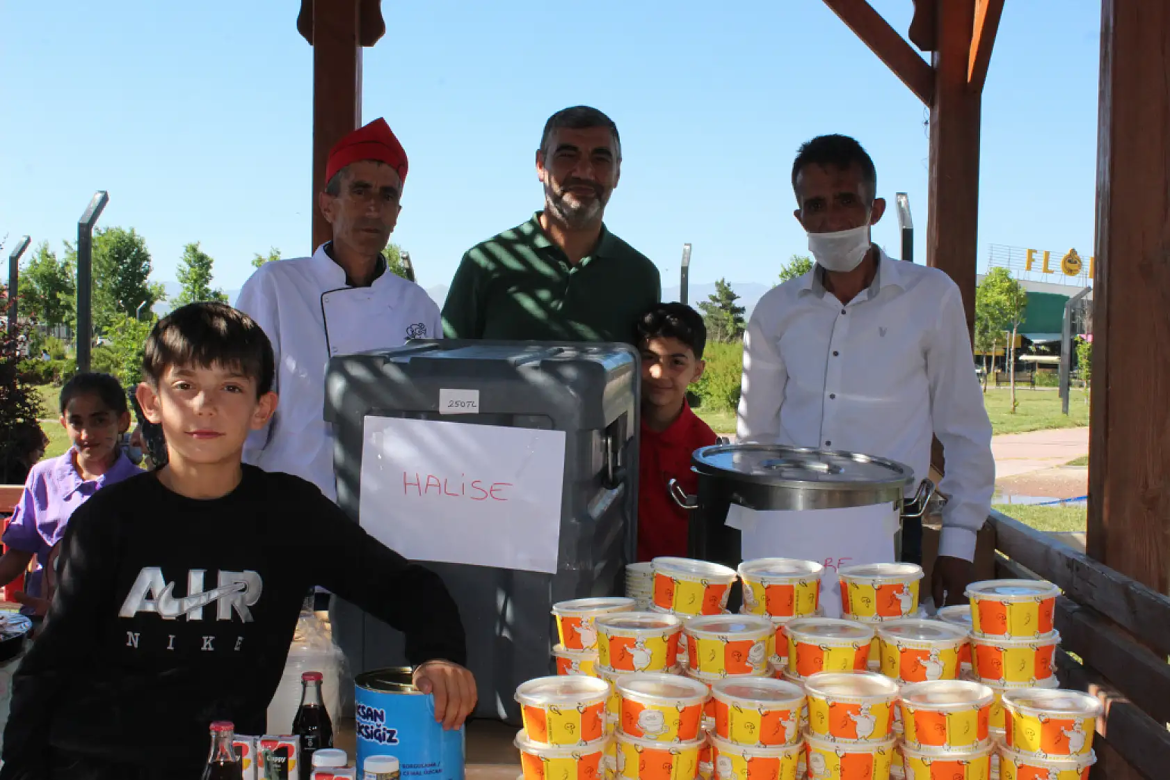 Minik Kerem için tek yürek: Ağrı'da umut kermesi düzenlendi