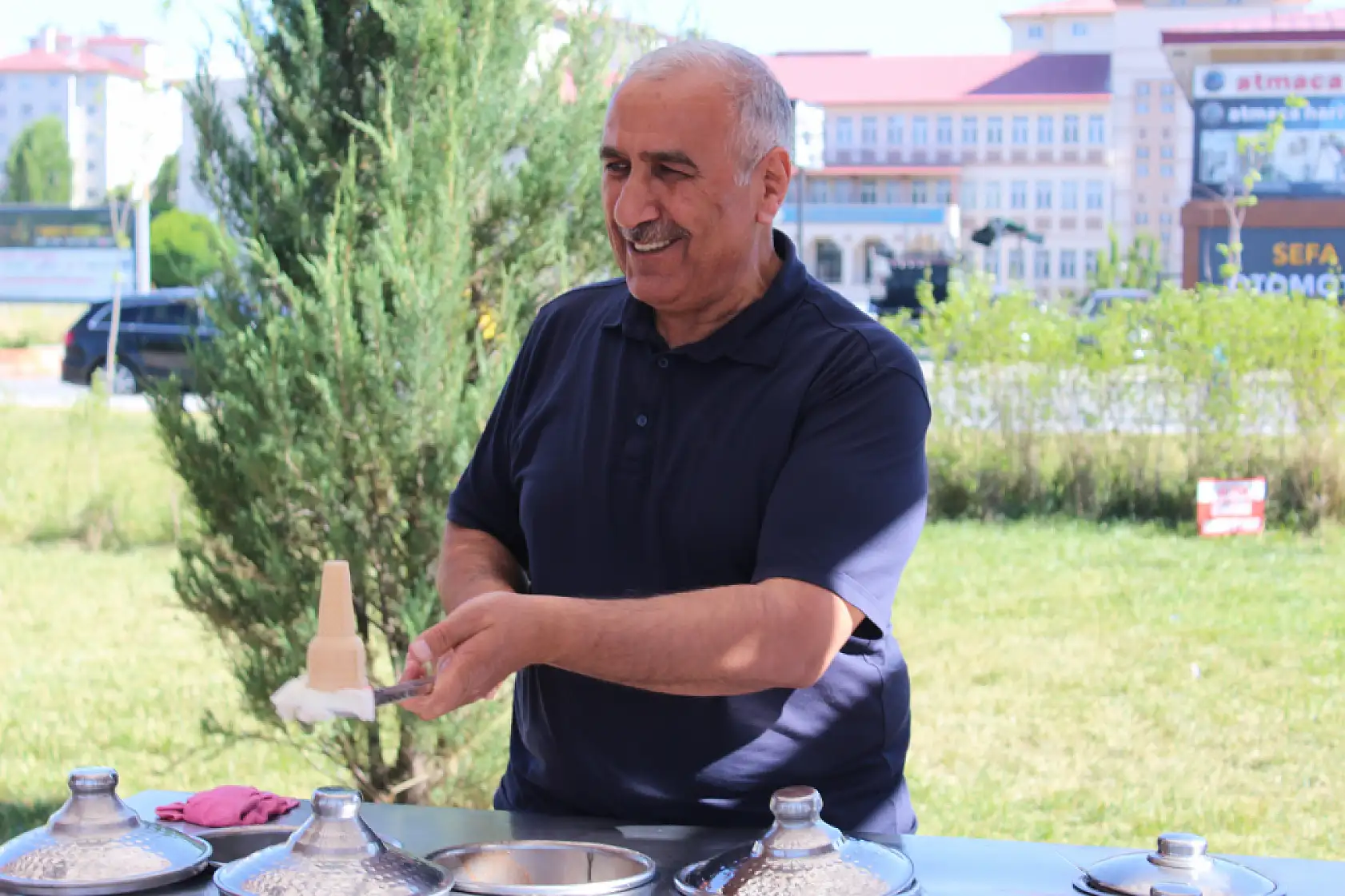 Minik Kerem için tek yürek: Ağrı'da umut kermesi düzenlendi