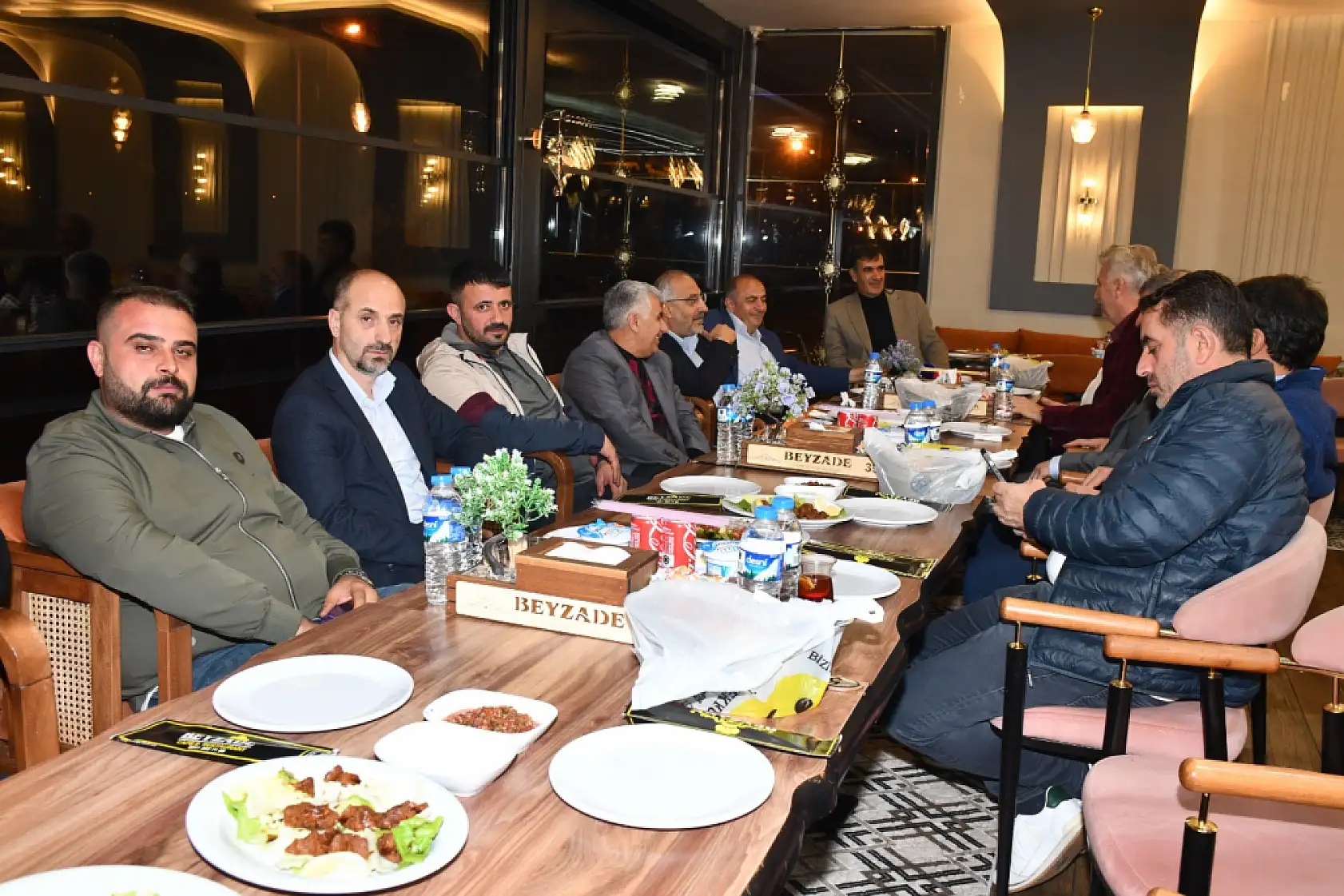 Yeni Başkan Tozbey'den seçim sonrası birlik yemeği