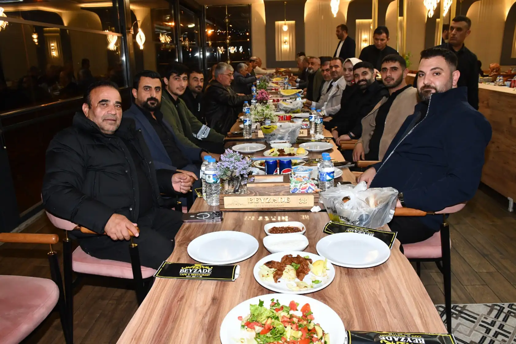 Yeni Başkan Tozbey'den seçim sonrası birlik yemeği