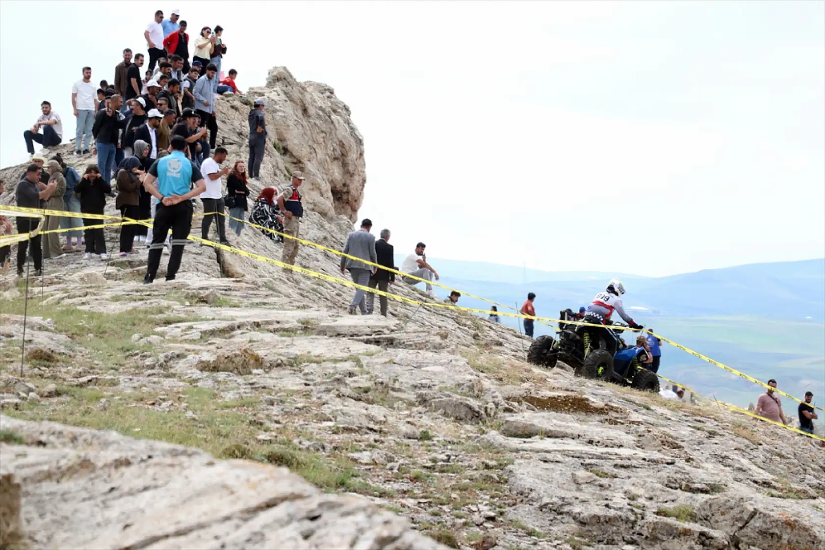 Dünyanın en zorlu volkanik parkurlarından biri Ağrı'da nefes kesti