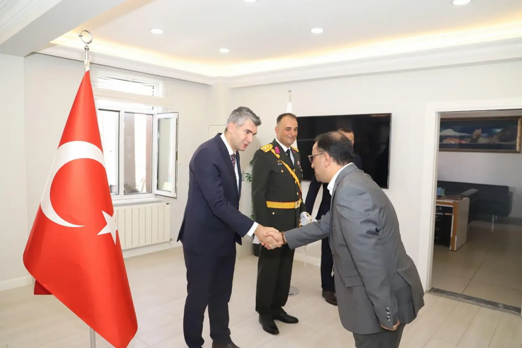 Zafer bayramı heyecanı Doğubayazıt'ta hissedildi